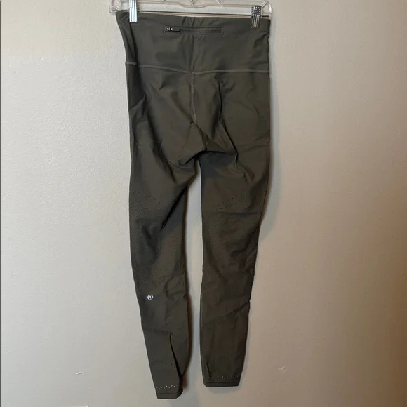 Green Lululemon Leggings - Picture 5 of 8